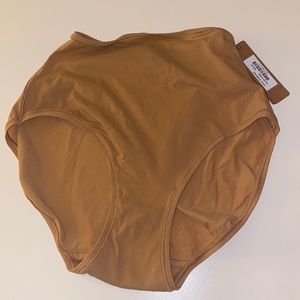 NWT- Skims High Waisted Underwear